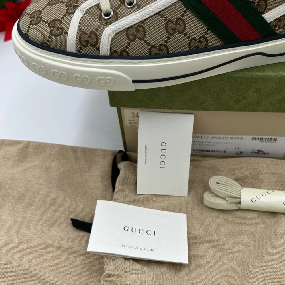 Men’s Gucci tennis 1977 low top sneakers size 12 fits 12.5 made in Italy